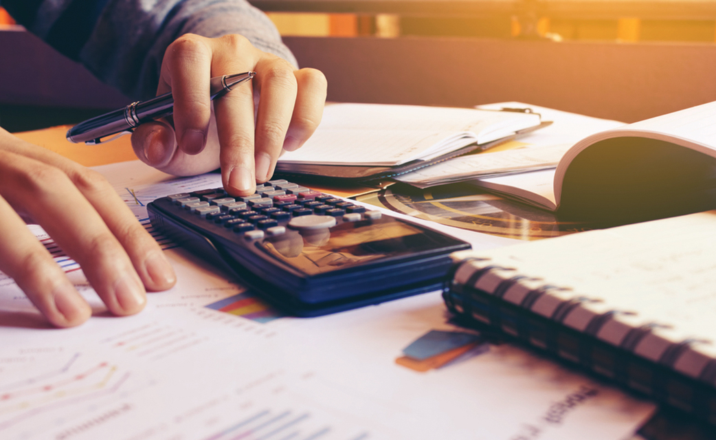 international tax consultant